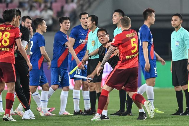 意甲-弗拉霍维奇双响鲁加尼绝杀 尤文3-2胜