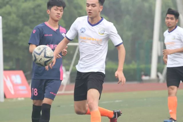 拉菲尼亚本赛季西甲6球共计10球 已追平上赛季