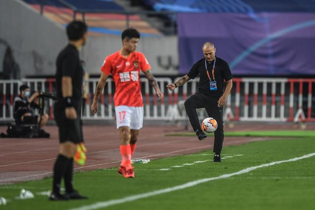 爱德华兹30分库里23分 森林狼大胜勇士4连胜